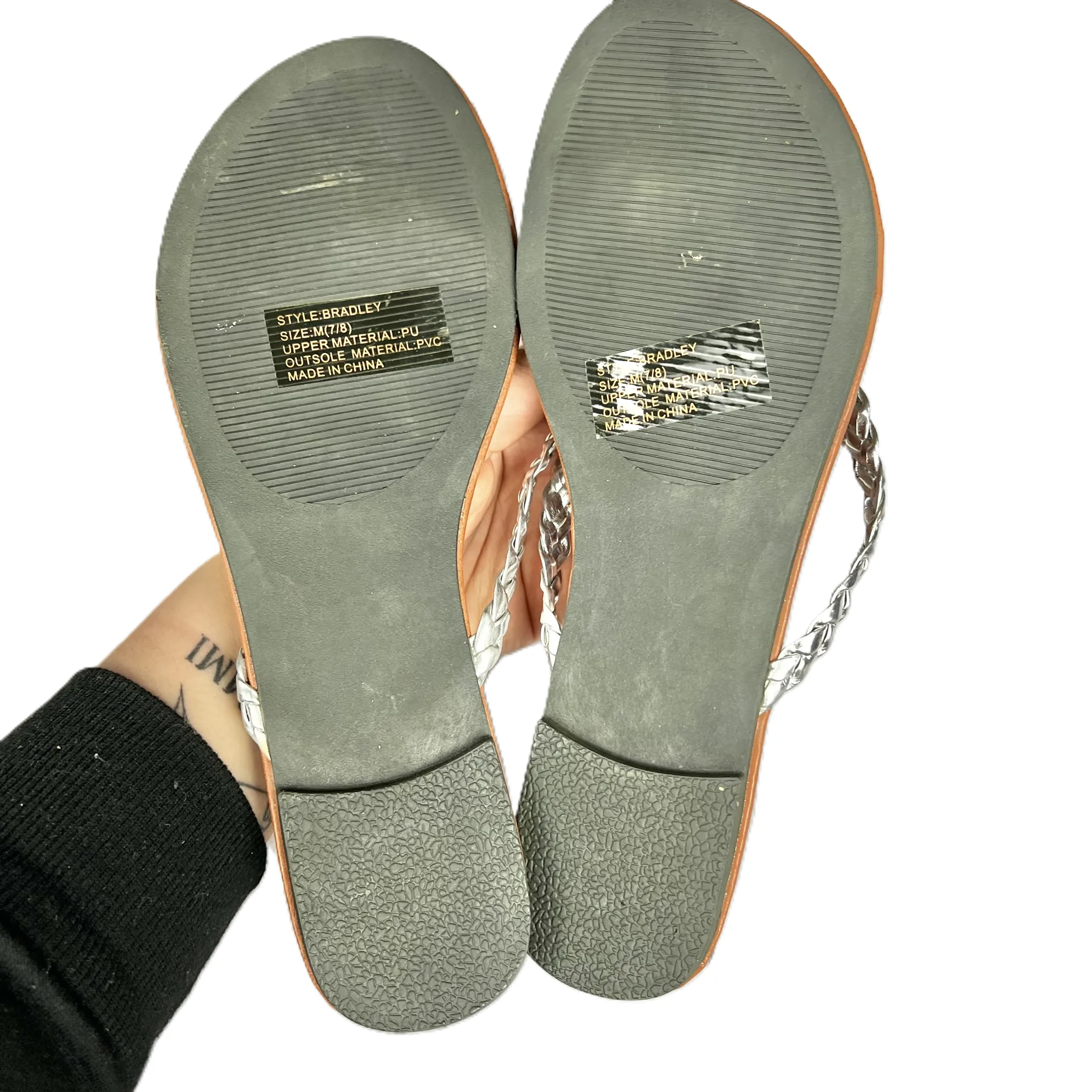 Brown & Silver Sandals Flip Flops By Sole Mates, Size: 7.5