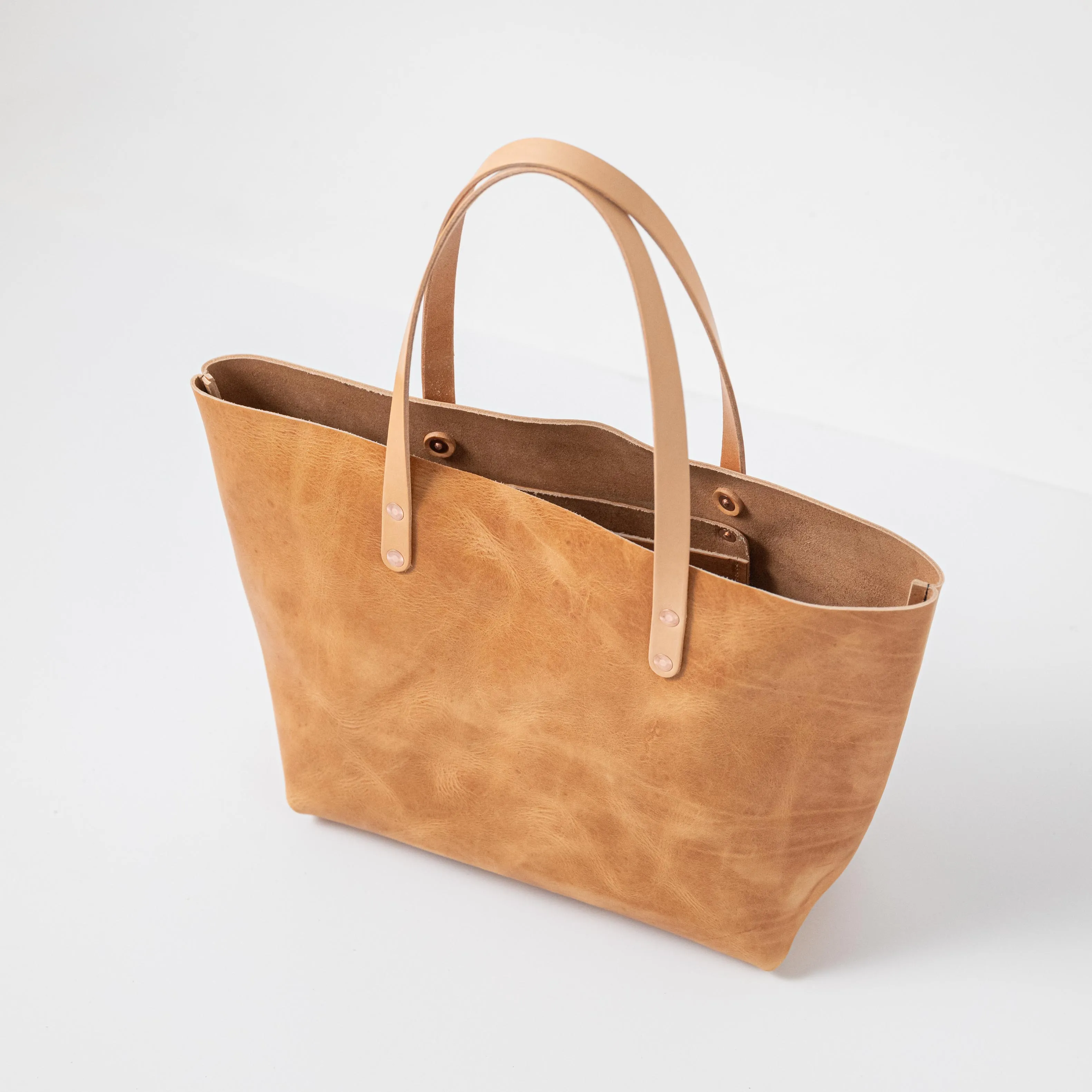 Natural Derby East West Tote